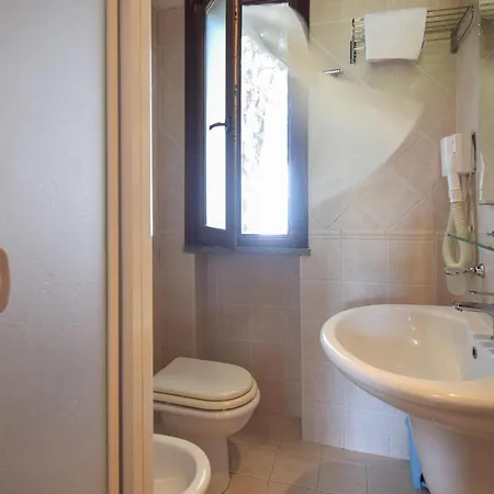 Ferienhaus Lovely In With Wifi Pescia Romana